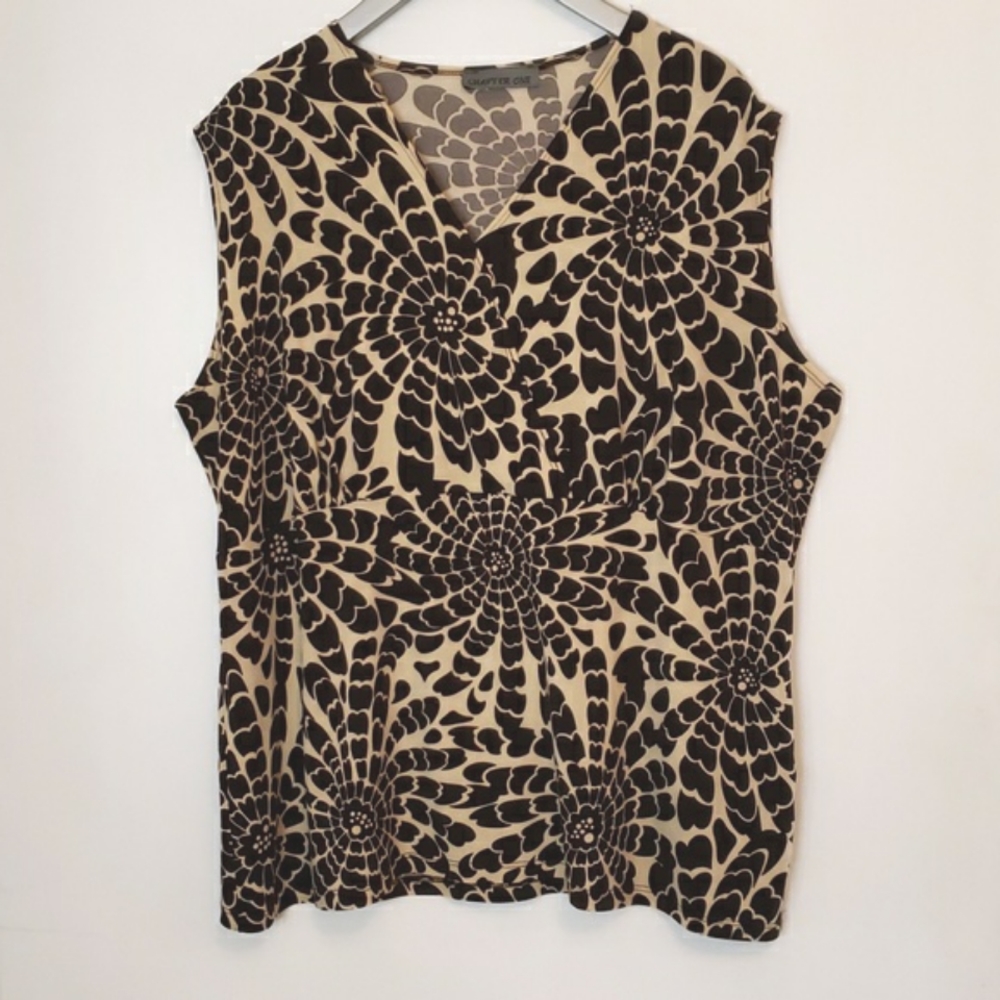Chapter One sleeveless Top 2X EUC